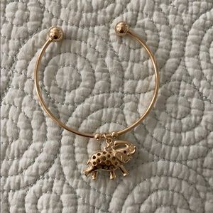 Elephant charm bracelet